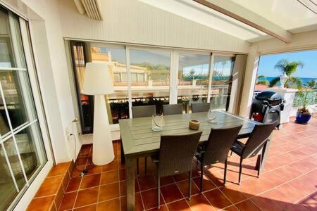 Apartamento En Primera Linea De Playa Nerja Eksteriør billede